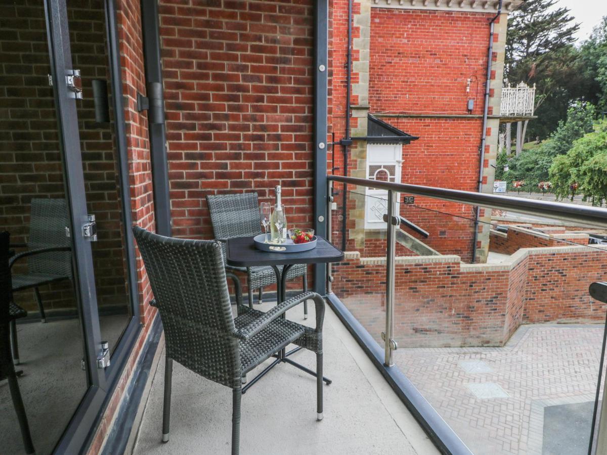 The Office Gardens, Apartment 1 Whitby Dış mekan fotoğraf